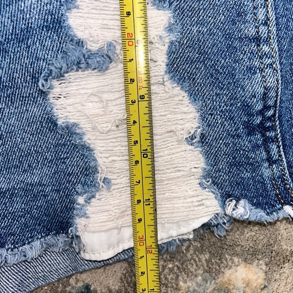 Hollister High Rise Boyfriend Shorts Womens Size 5 - Picture 7 of 7